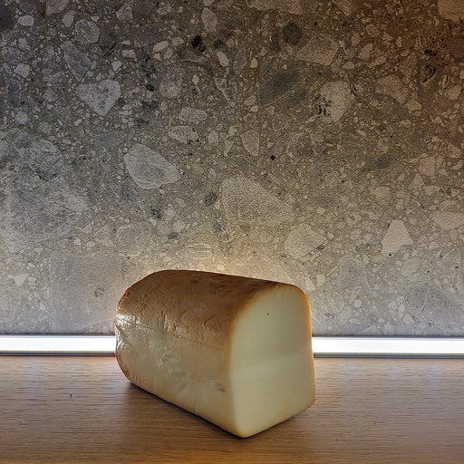 Scamorza fumé