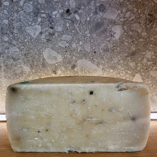Pecorino Sardo Poivre